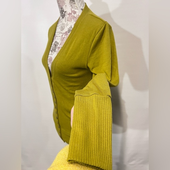 🛍️ ZENANA Apple green snap front cardigan size S. - Picture 4 of 13